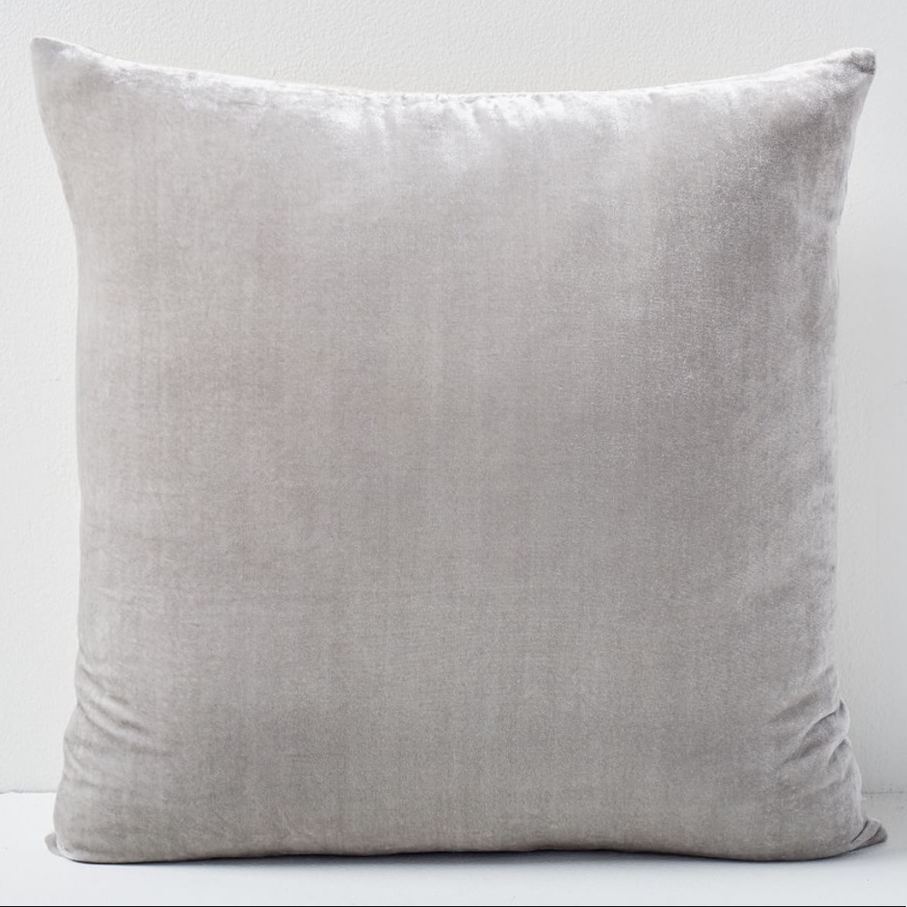 NWT West Elm 24x24 Lush Velvet Pillow Cover Pearl Gray
